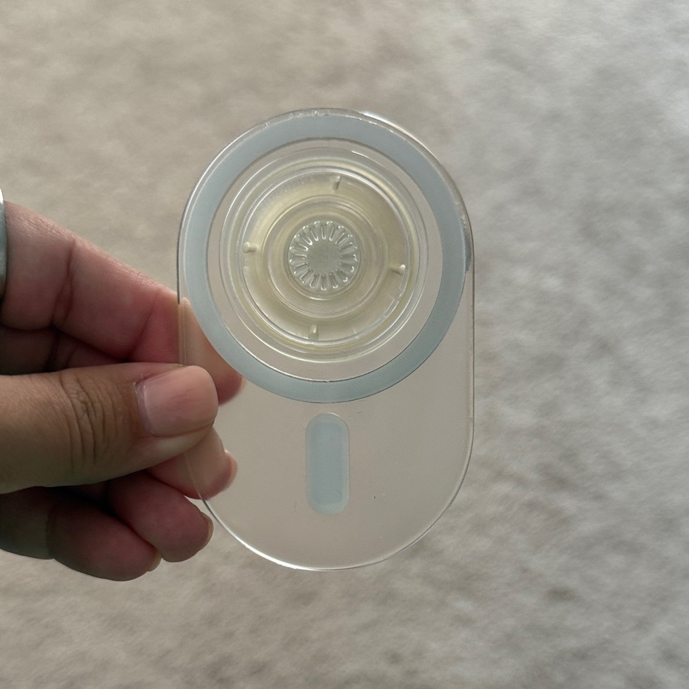 MagSafe PopGrip - Oval | Clear